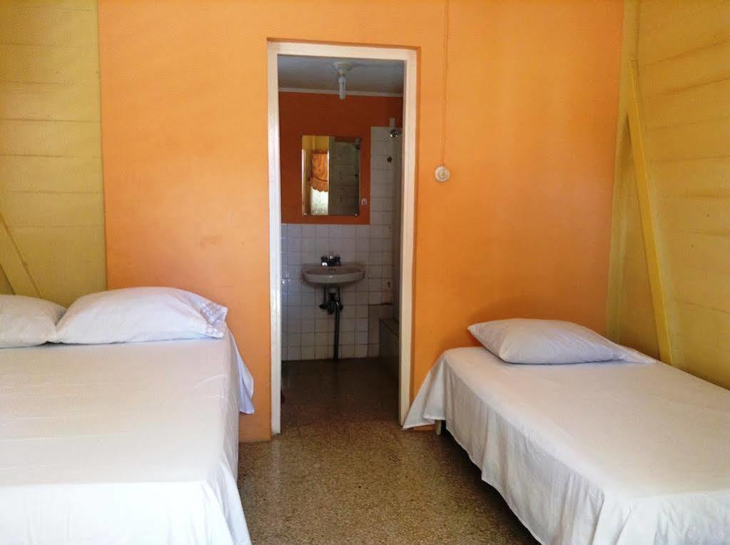 Roots Bamboo Beach Resort Negril Esterno foto